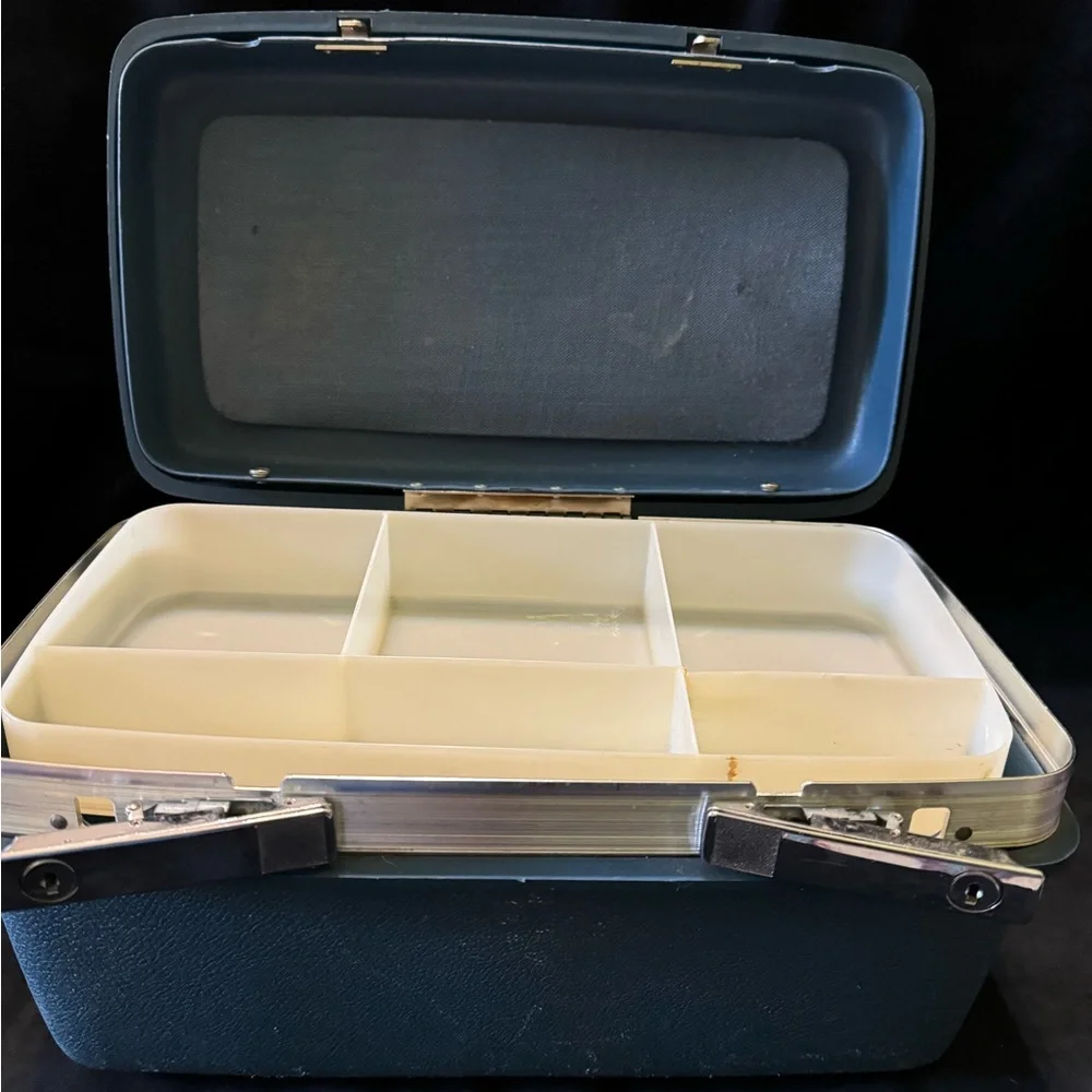 Blue vintage train case